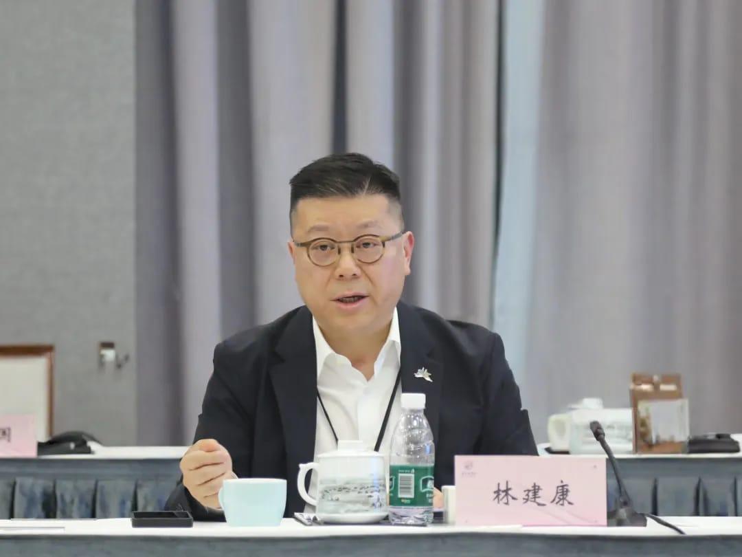 【滬港社團總會呼籲選民 十二月七日 留港踴躍齊投票】